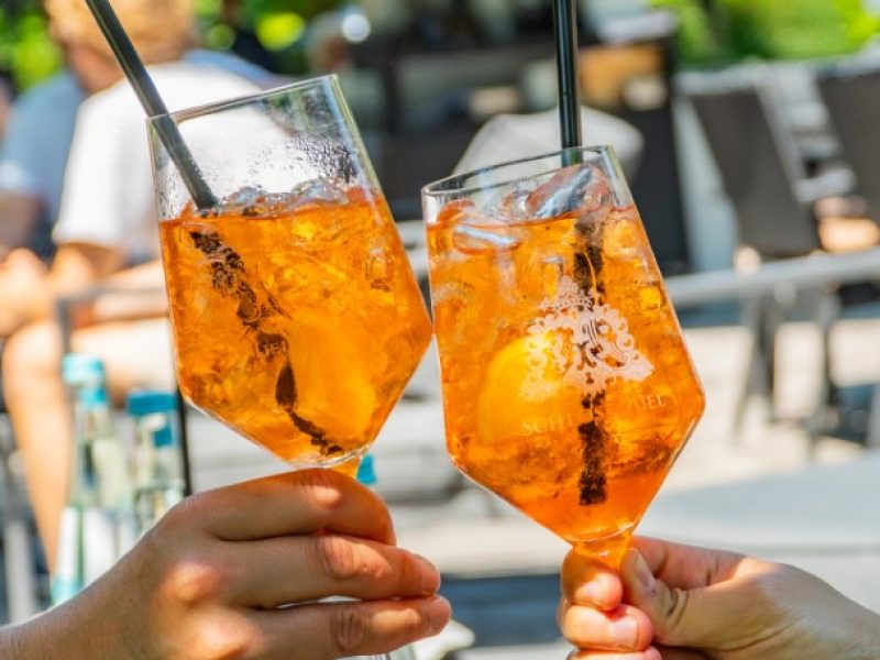 royal-sunday-chill-obstwiese-events-golf-club-schloss-miel-golfschule-pro-shop-restaurant-golf-lernen-swisttal-koeln-bonn-2023-1