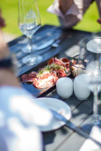 royal-sunday-chill-obstwiese-events-golf-club-schloss-miel-golfschule-pro-shop-restaurant-golf-lernen-swisttal-koeln-bonn-2023-9