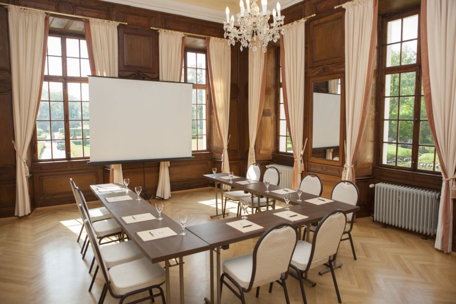 tagunngen-auf-schloss-miel-business-und-firmen-location